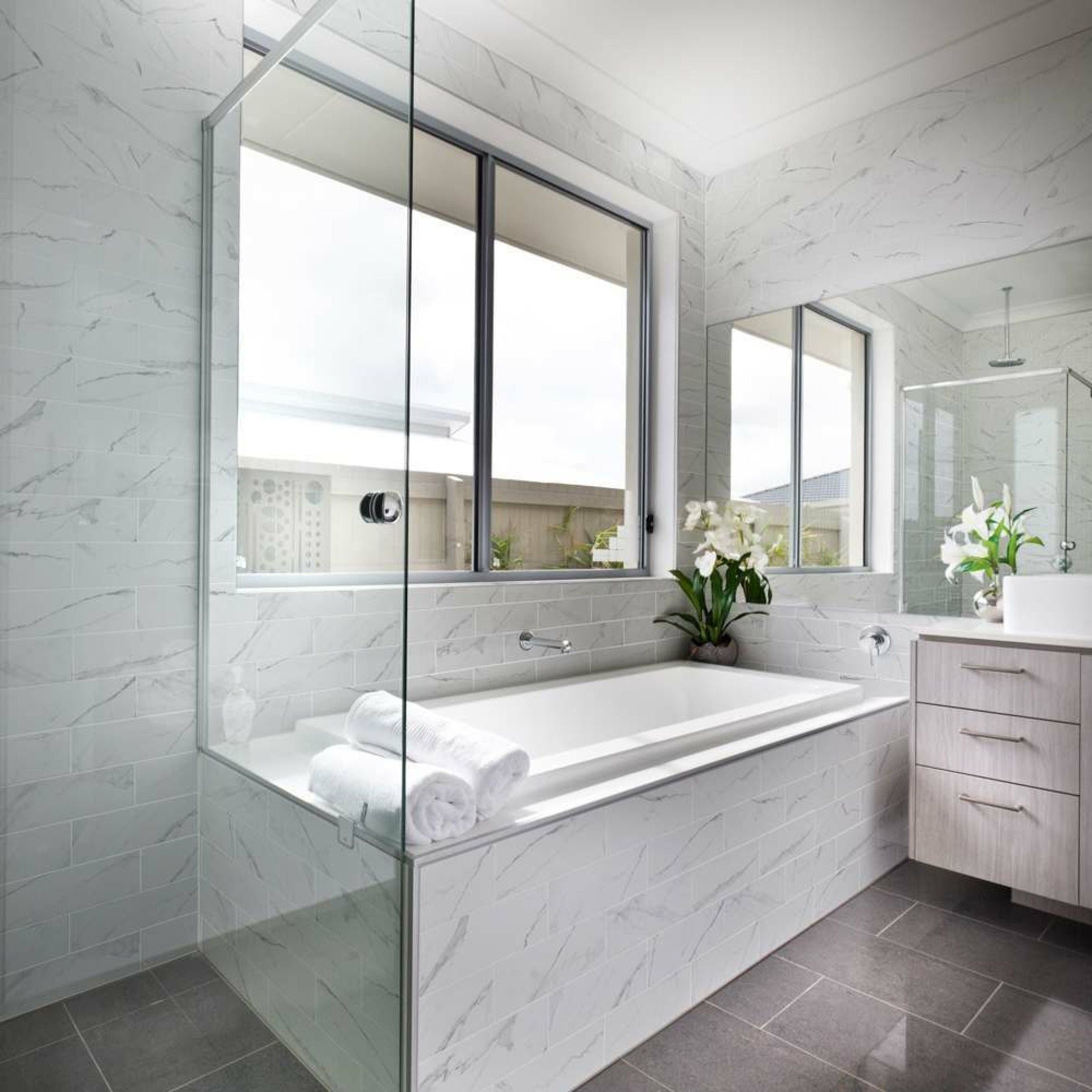 Viaga Marble Flat Metro Wall Tile (30 x 10cm) wf 37791