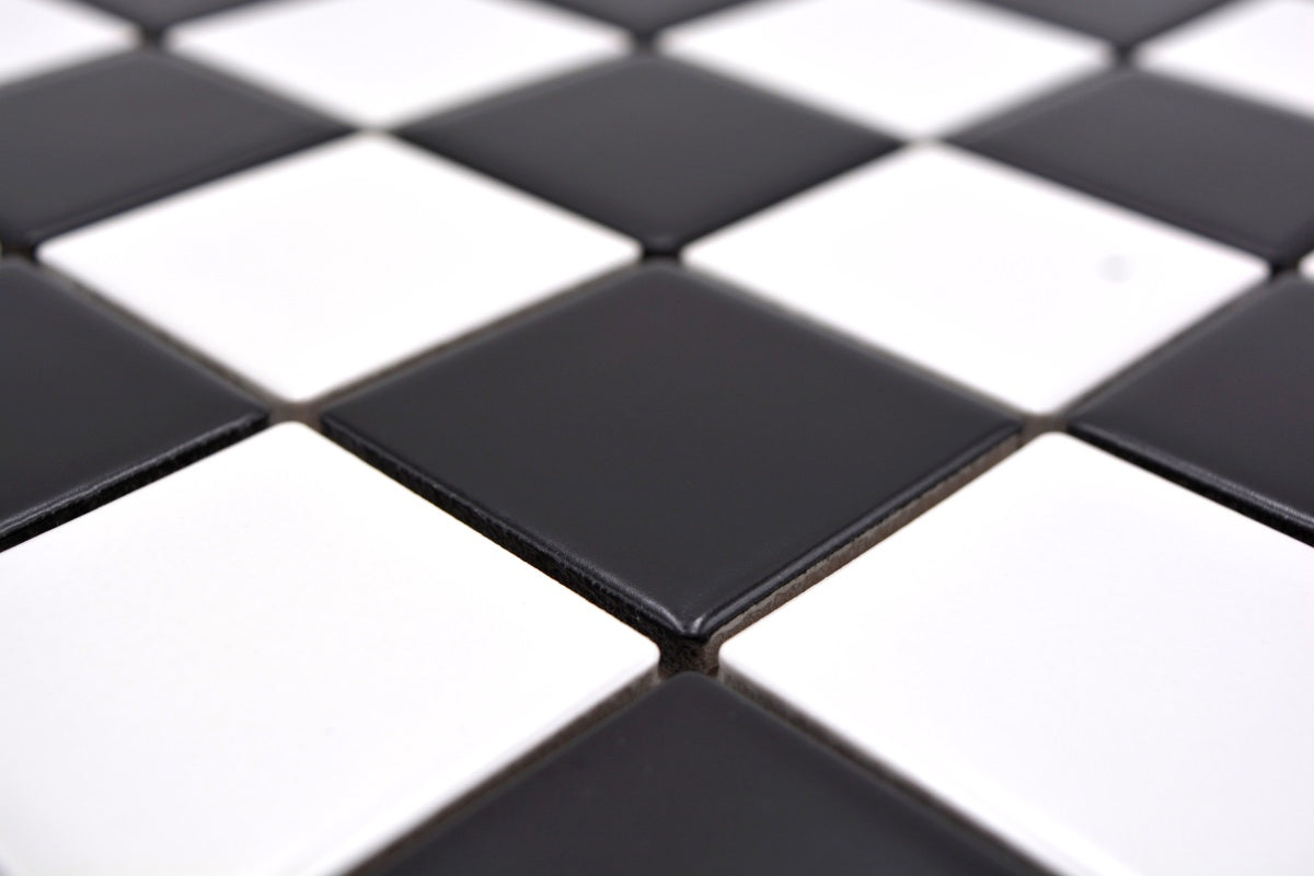 Chequered Black and White Matt Mosaic Tile HUH CD 200