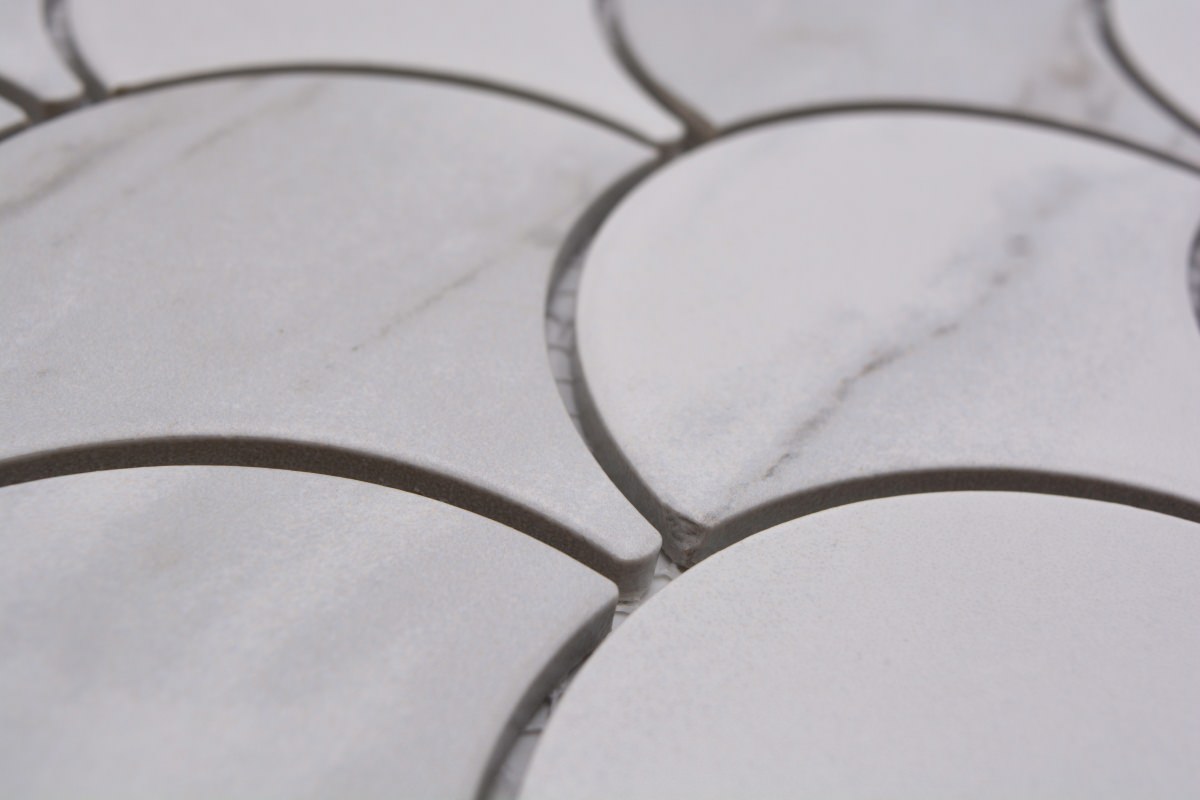 Carrara White Scallop Mosaic Tile TilesDecor