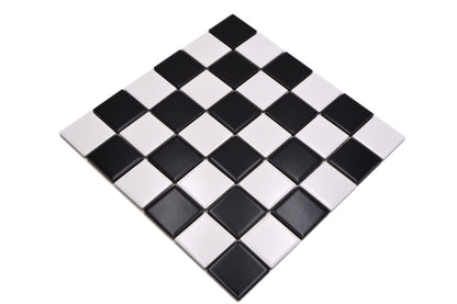 Chequered Black and White Matt Mosaic Tile HUH CD 200