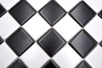 Chequered Black and White Matt Mosaic Tile HUH CD 200
